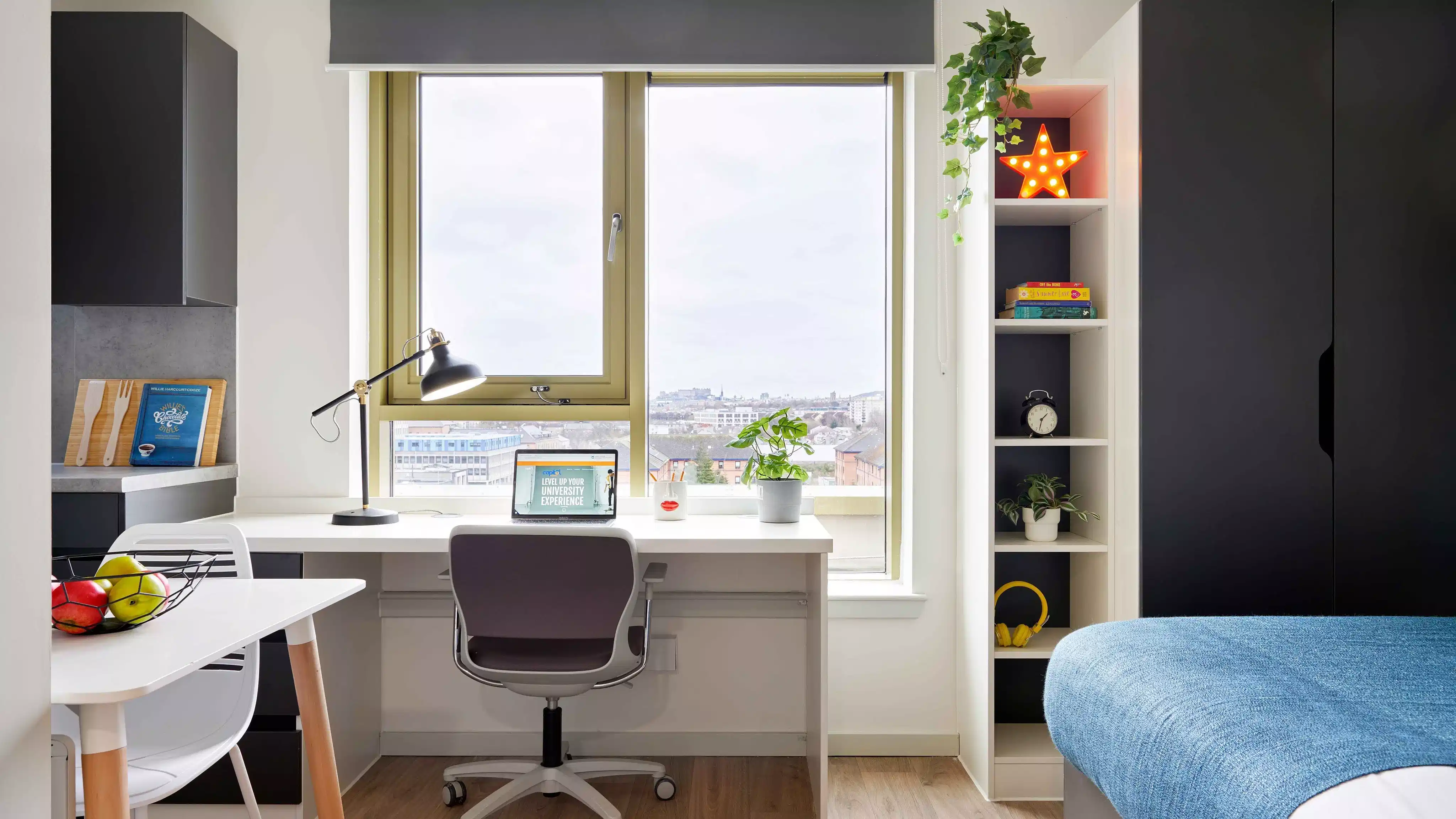 Kitchen?w=400&h=260&fit=crop&q=40&auto=format&trim=auto