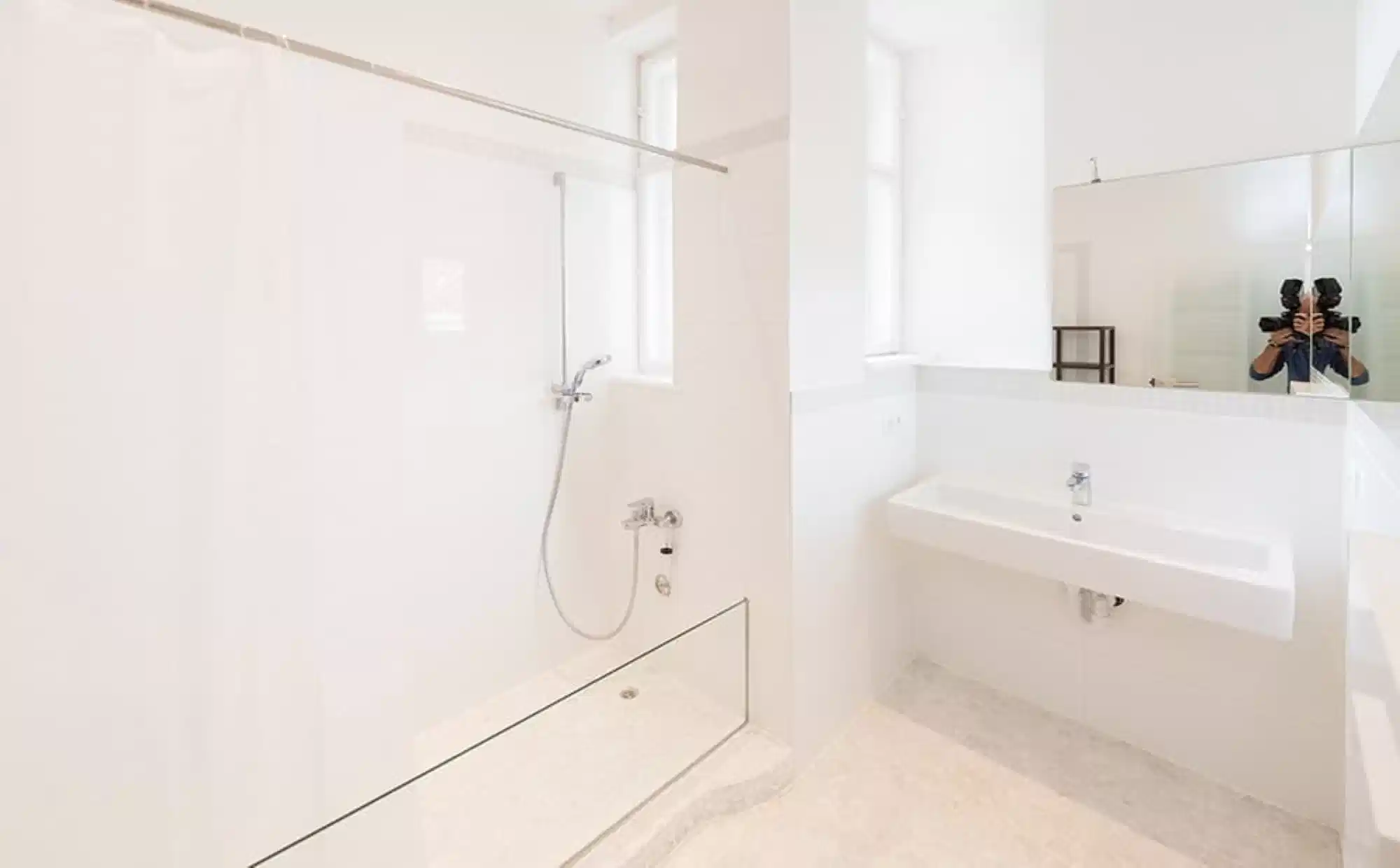 Kapuzinerstraße 35, Munich - Munich, Germany - Private Room (13 Sqm) - Bathroom