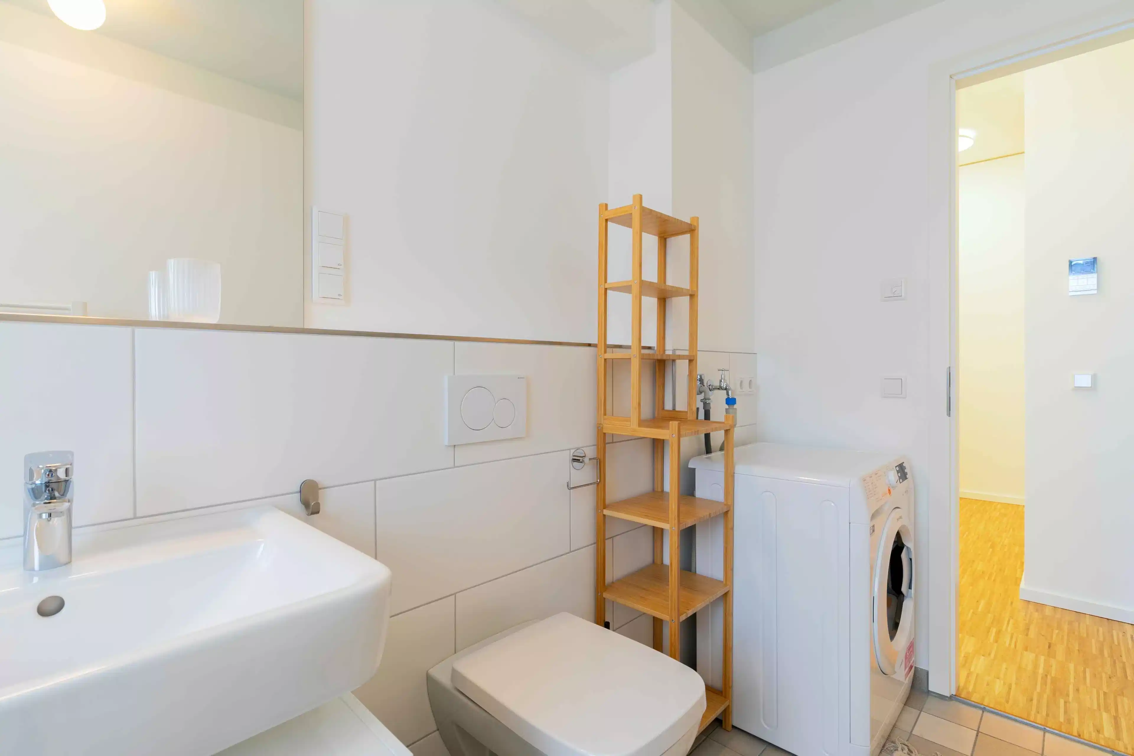 Amenities?w=400&h=260&fit=crop&q=40&auto=format&trim=auto