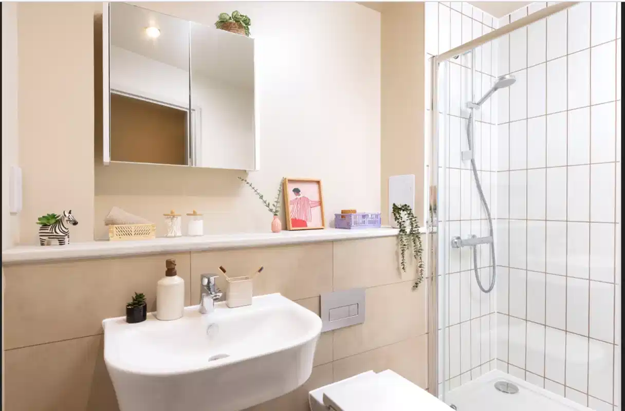 Amenities?w=400&h=260&fit=crop&q=40&auto=format&trim=auto