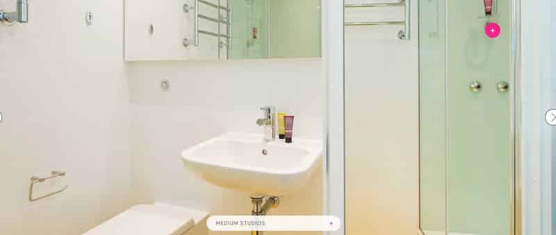 Amenities?w=400&h=260&fit=crop&q=40&auto=format&trim=auto