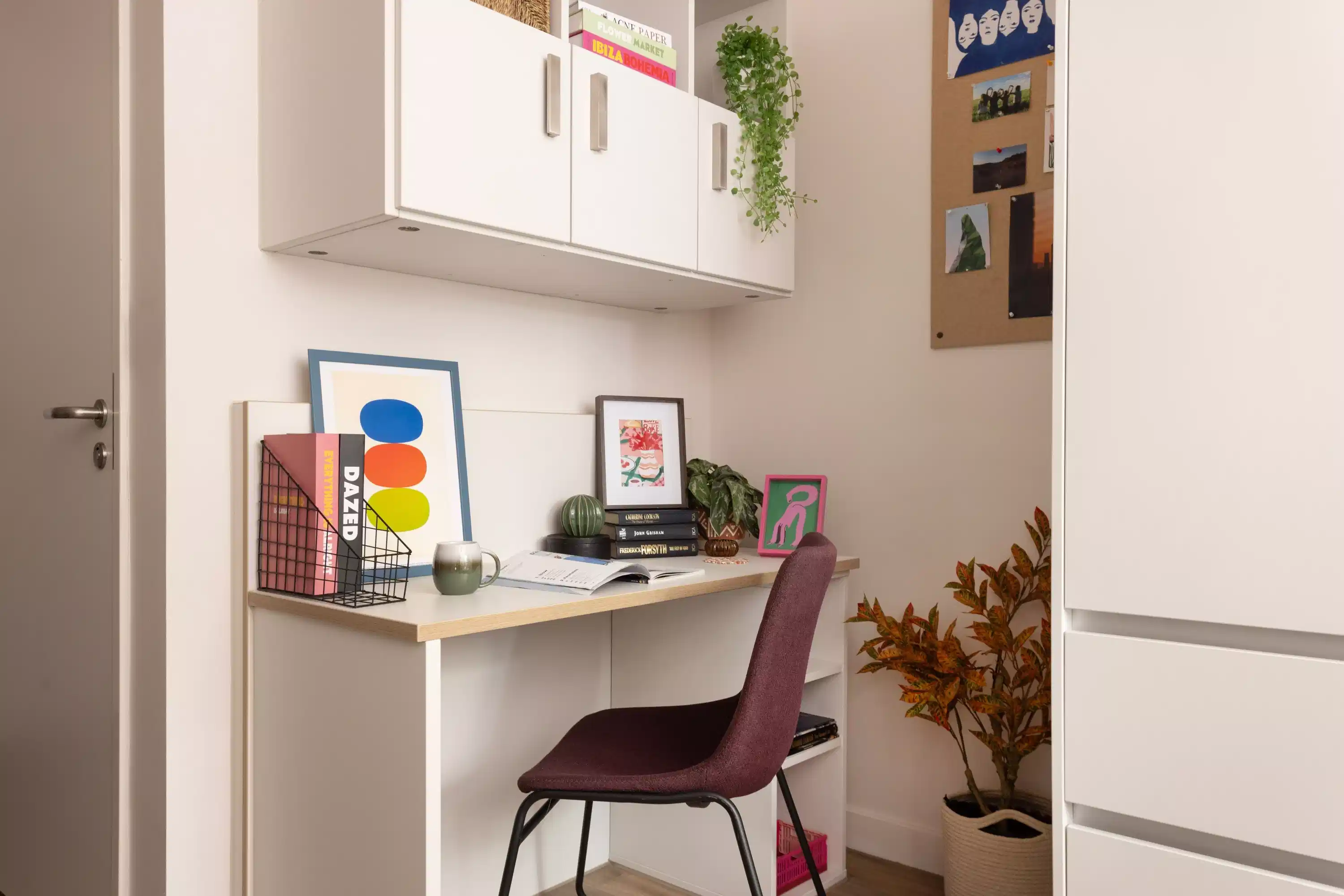 Common Area?w=400&h=260&fit=crop&q=40&auto=format&trim=auto