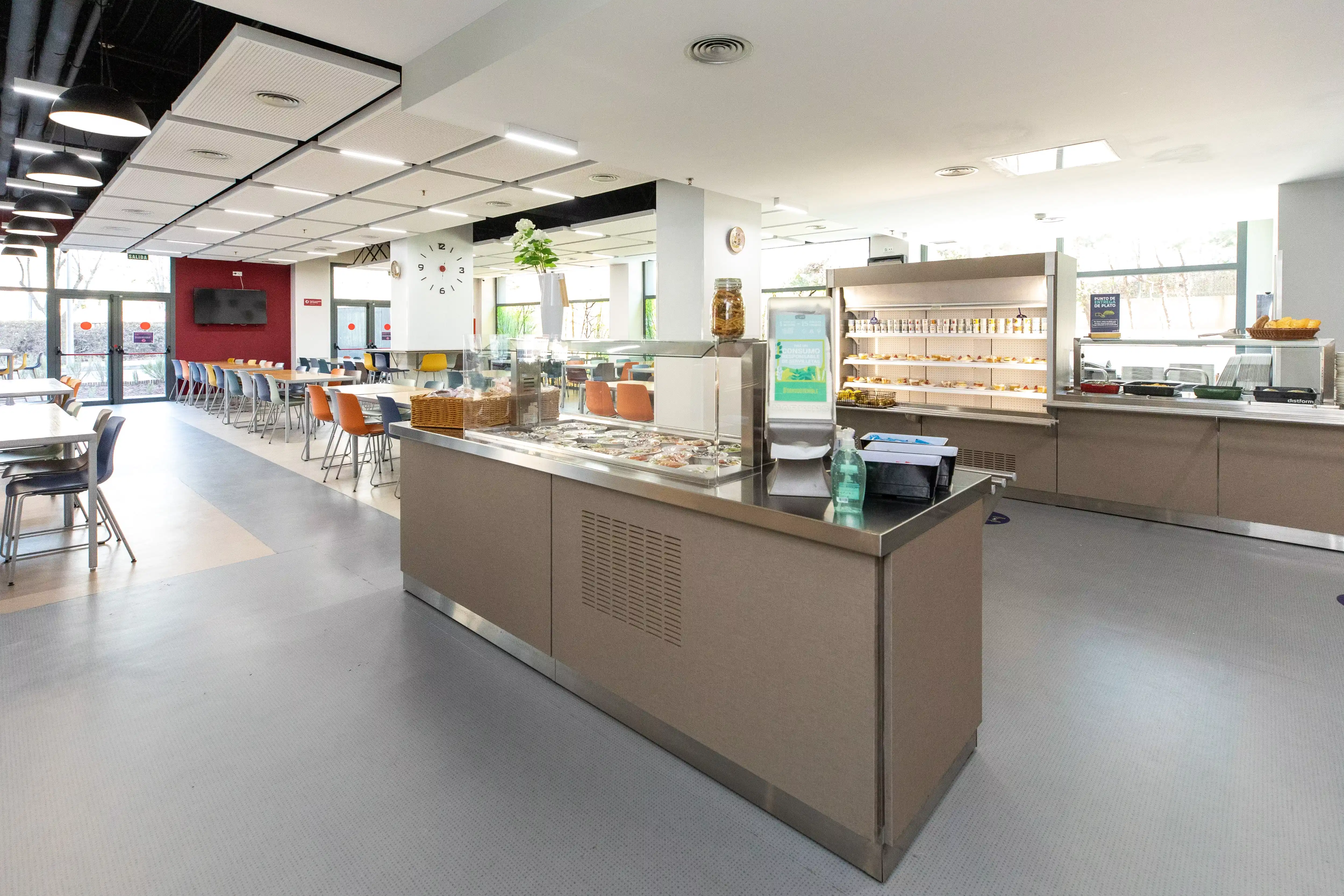 Yugo Emilia Pardo Bazán, Madrid  - Madrid, Spain - Kitchen