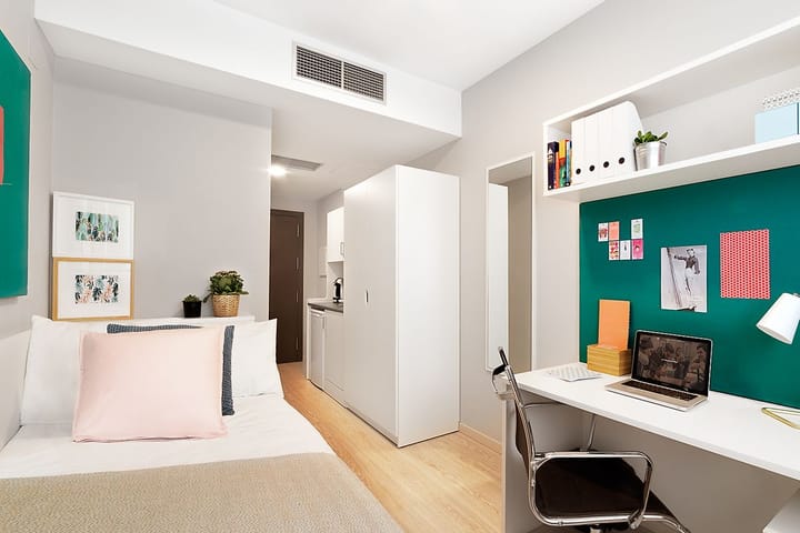 Yugo El Faro, Madrid Student Accommodation Amber - Main Image