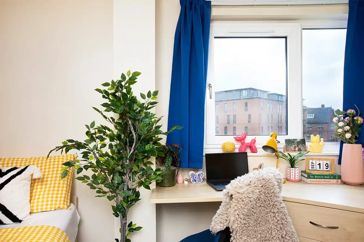 Amenities?w=400&h=260&fit=crop&q=40&auto=format&trim=auto