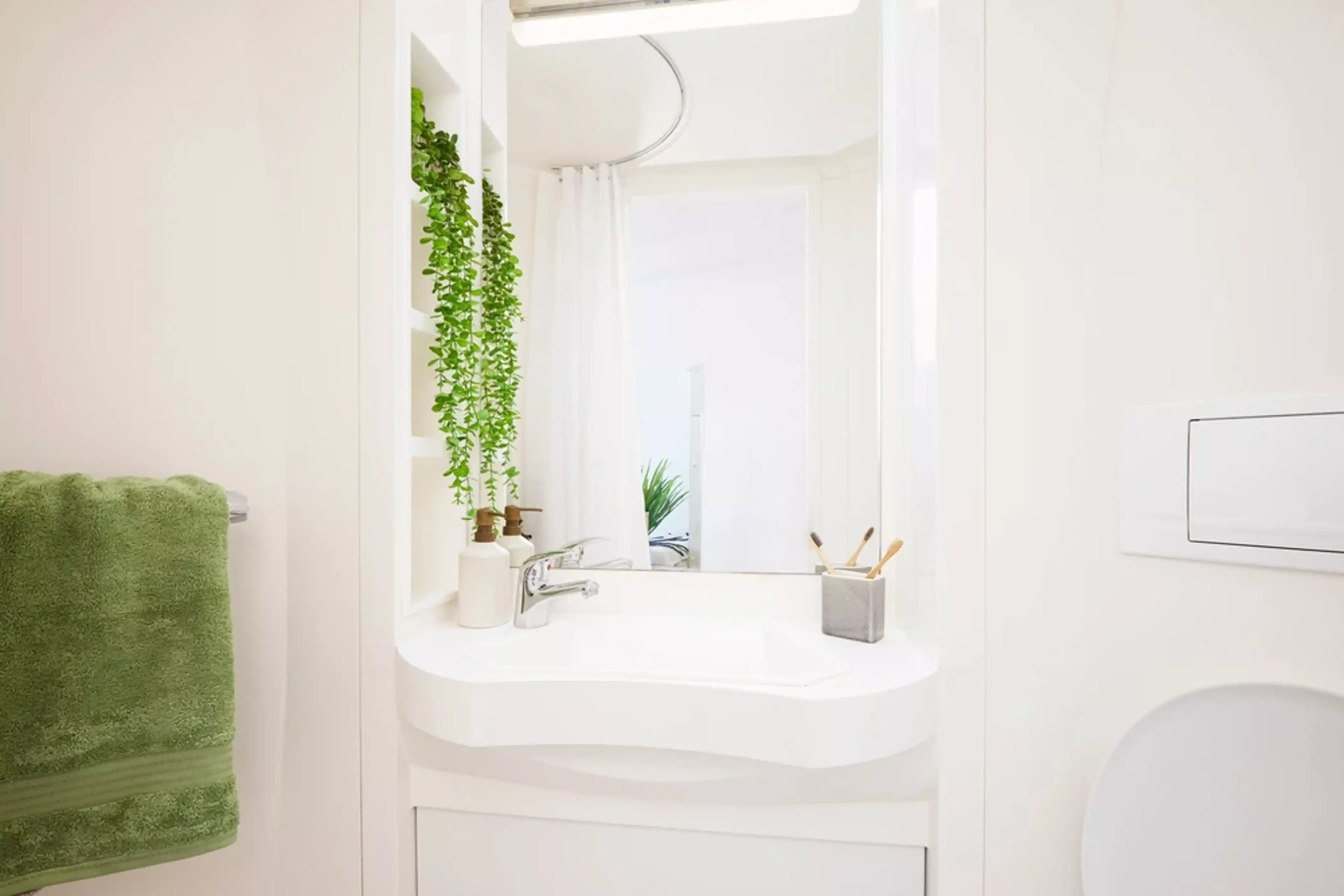 Amenities?w=400&h=260&fit=crop&q=40&auto=format&trim=auto