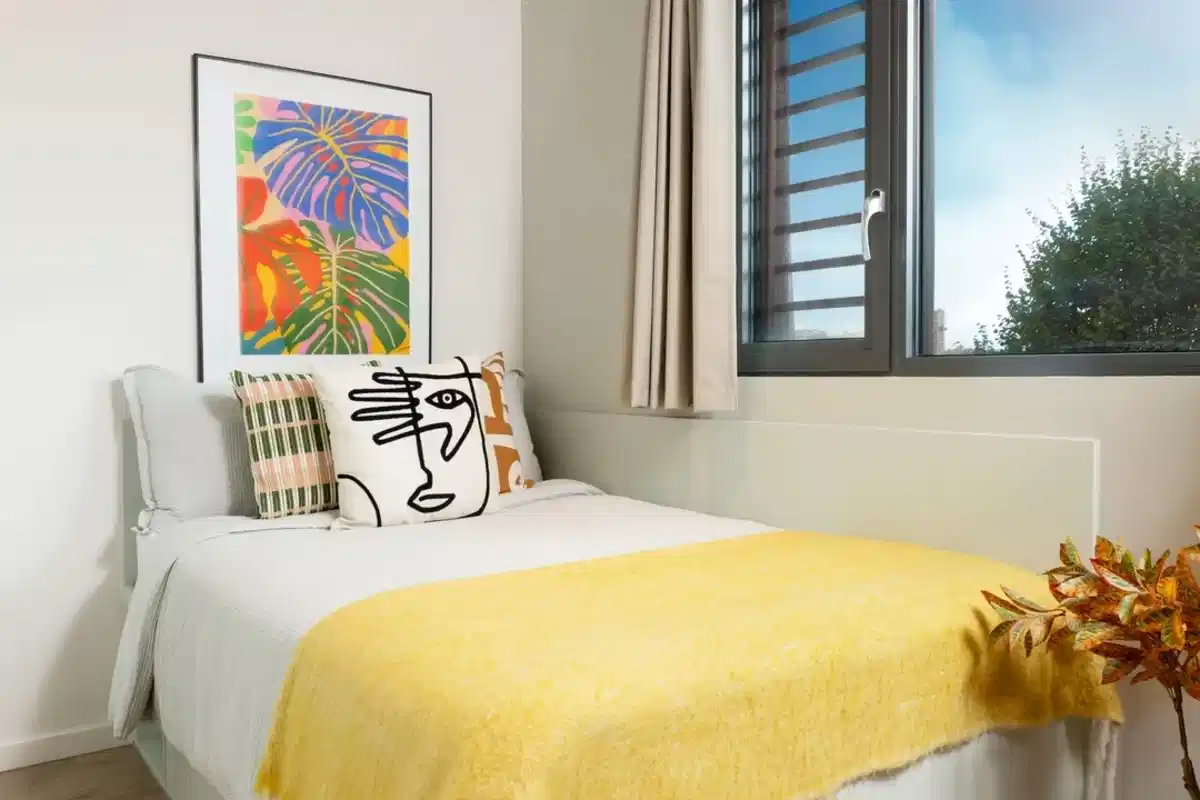 Amenities?w=400&h=260&fit=crop&q=40&auto=format&trim=auto