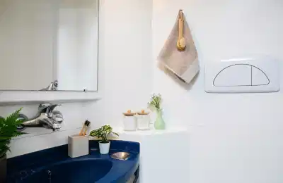 Amenities?w=400&h=260&fit=crop&q=40&auto=format&trim=auto
