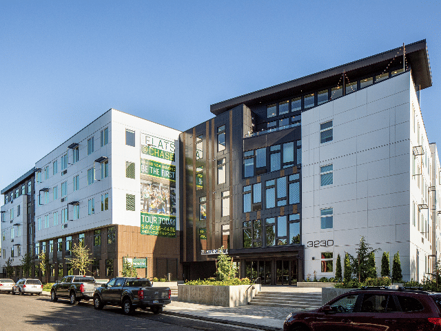 Exterior?w=400&h=260&fit=crop&q=40&auto=format&trim=auto