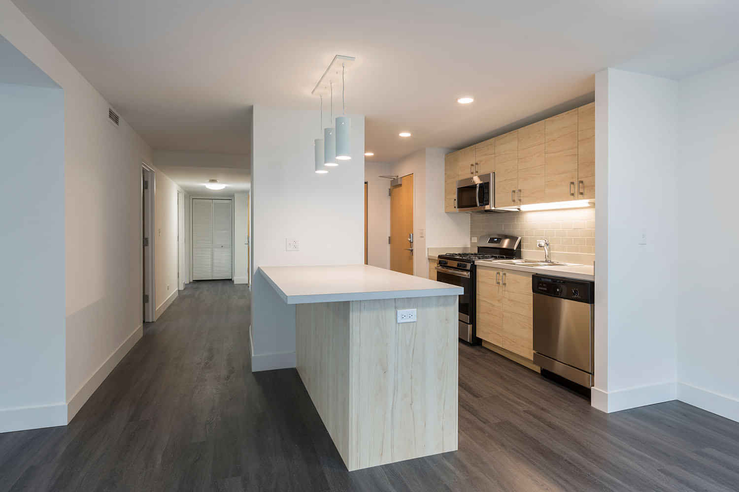 Kitchen?w=400&h=260&fit=crop&q=40&auto=format&trim=auto