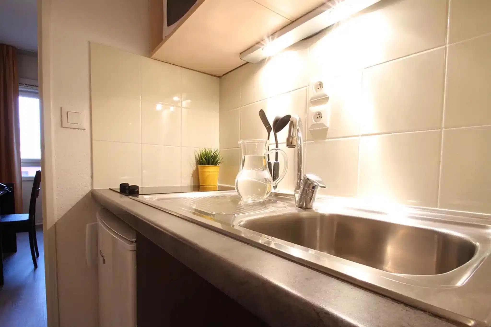 Citadelle Residence, Montpellier - Montpellier, France - Kitchen