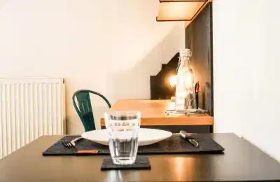 Amenities?w=400&h=260&fit=crop&q=40&auto=format&trim=auto