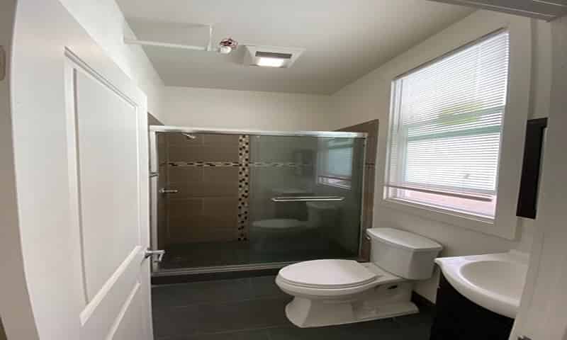 Kitchen?w=400&h=260&fit=crop&q=40&auto=format&trim=auto