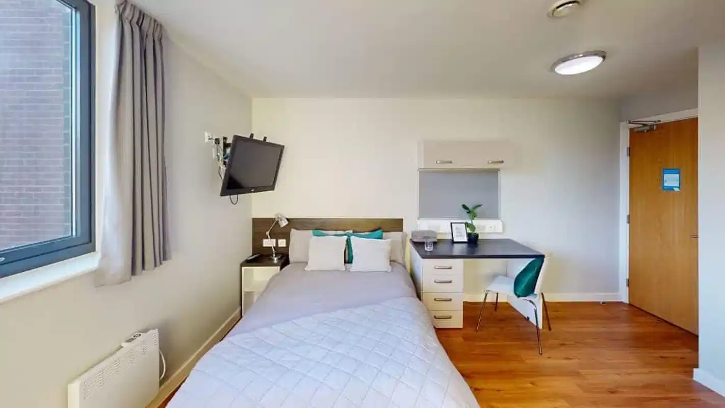 Kitchen?w=400&h=260&fit=crop&q=40&auto=format&trim=auto