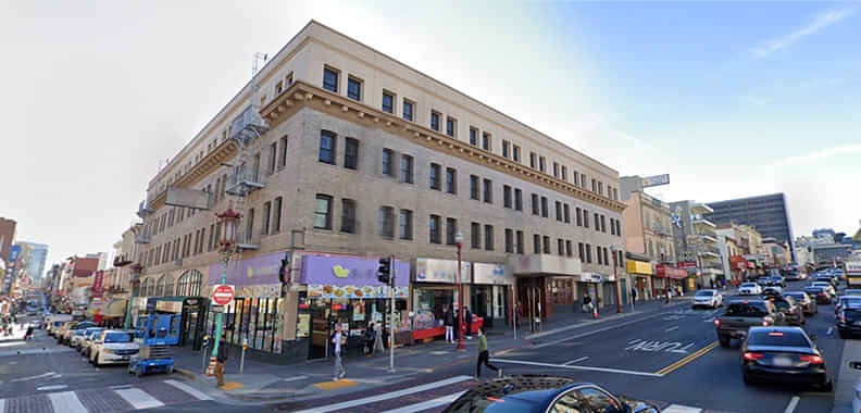 Amenities?w=400&h=260&fit=crop&q=40&auto=format&trim=auto