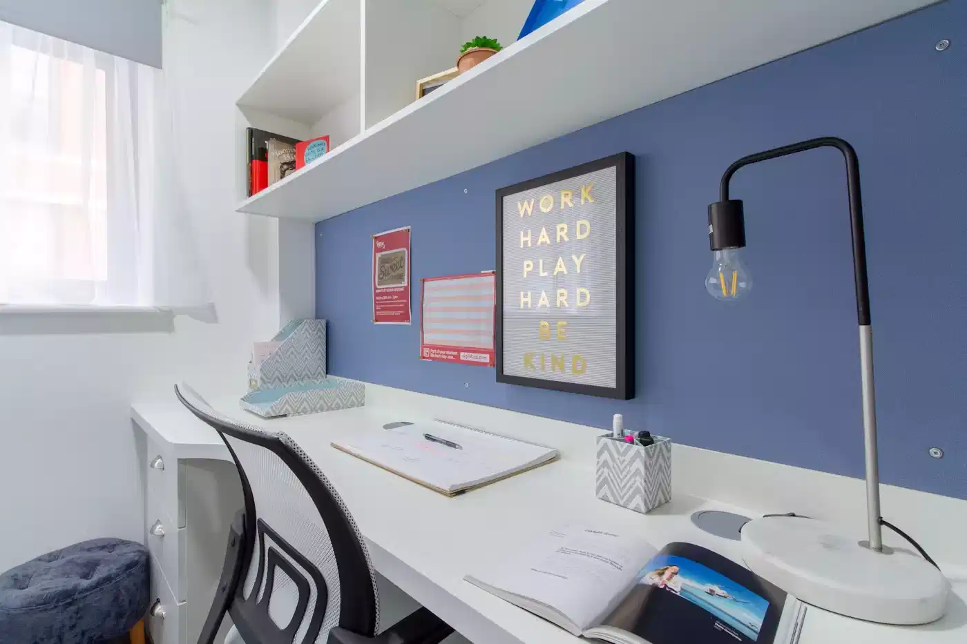 Common Area?w=400&h=260&fit=crop&q=40&auto=format&trim=auto