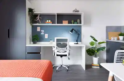 Bedroom?w=400&h=260&fit=crop&q=40&auto=format&trim=auto