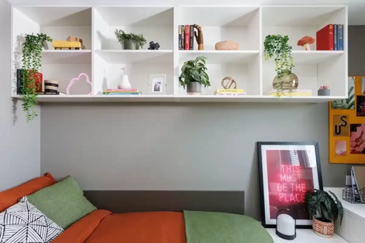 Amenities?w=400&h=260&fit=crop&q=40&auto=format&trim=auto