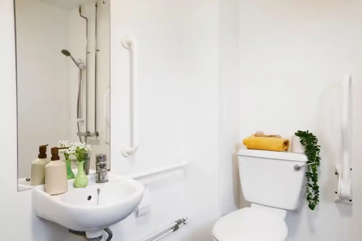 Amenities?w=400&h=260&fit=crop&q=40&auto=format&trim=auto