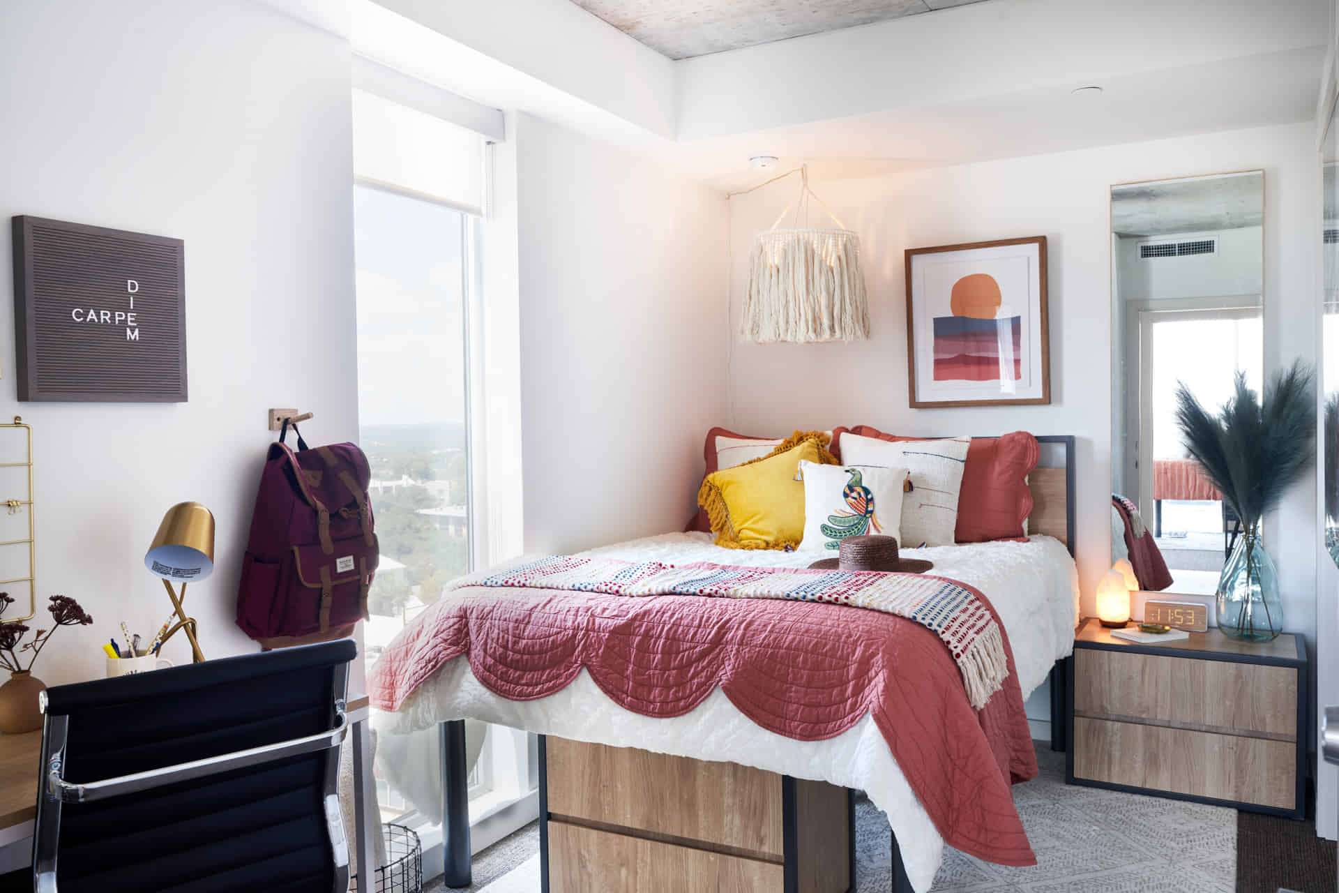 Common Area?w=400&h=260&fit=crop&q=40&auto=format&trim=auto