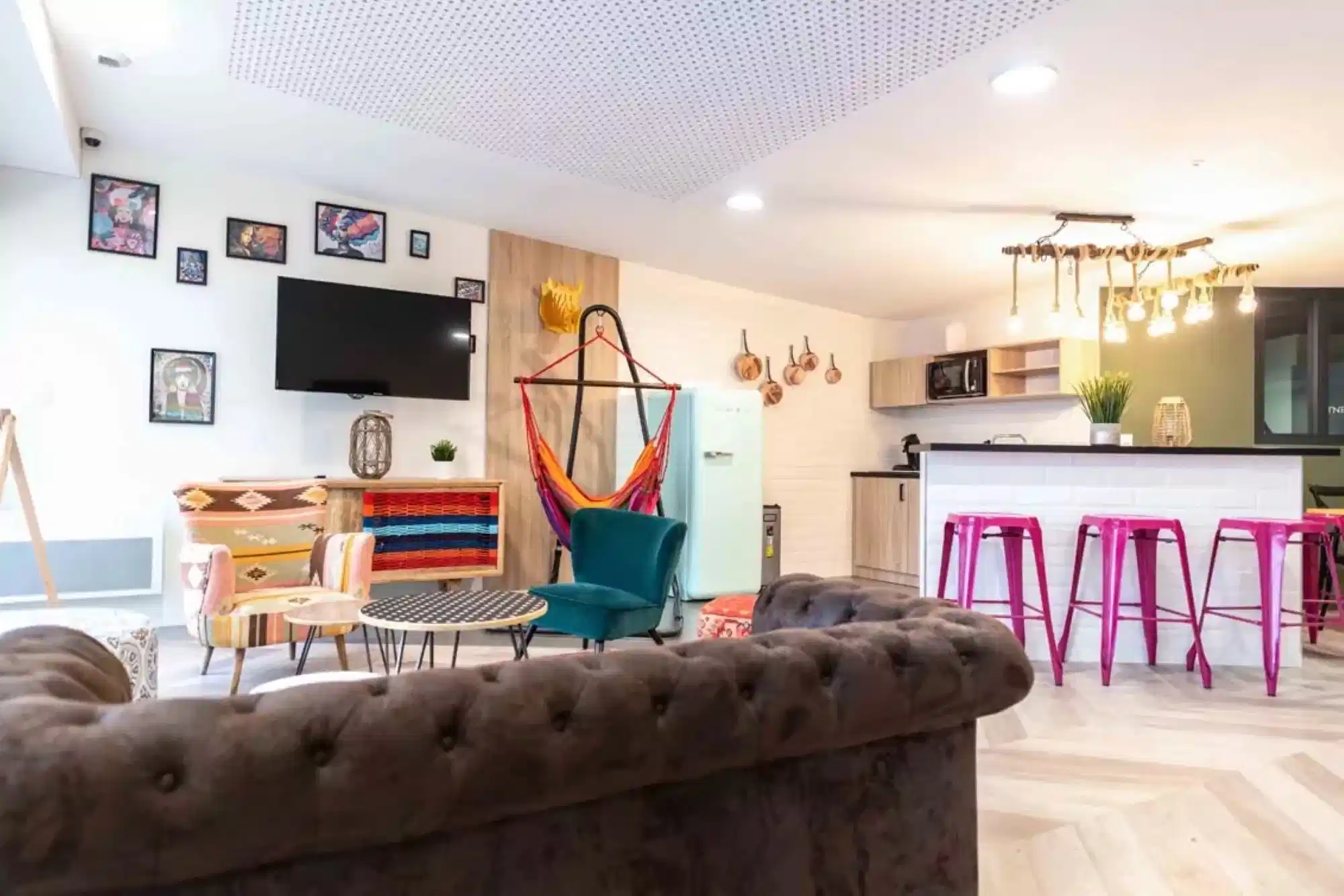 Gaya Residence, Tours 2