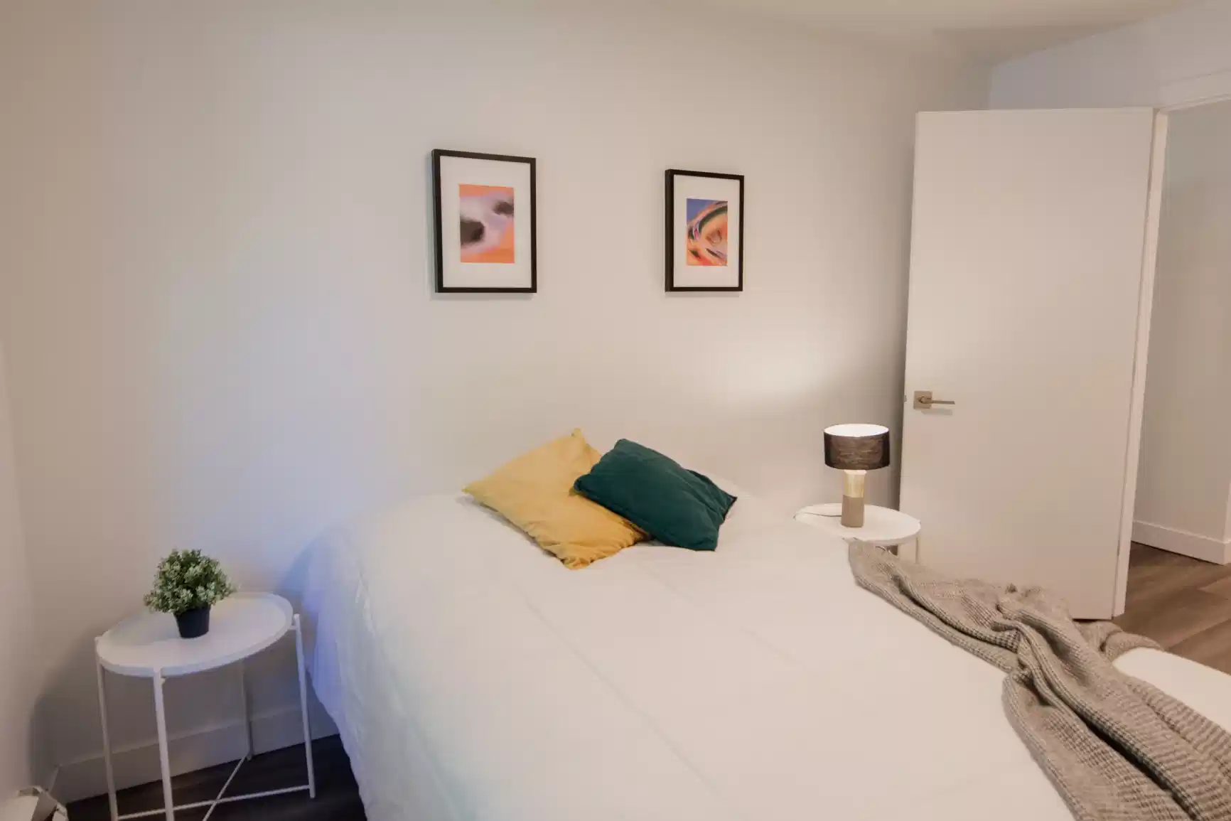 Unit 209 (1 Bed 1 Bath) - Kitchen?w=400&h=260&fit=crop&q=40&auto=format&trim=auto