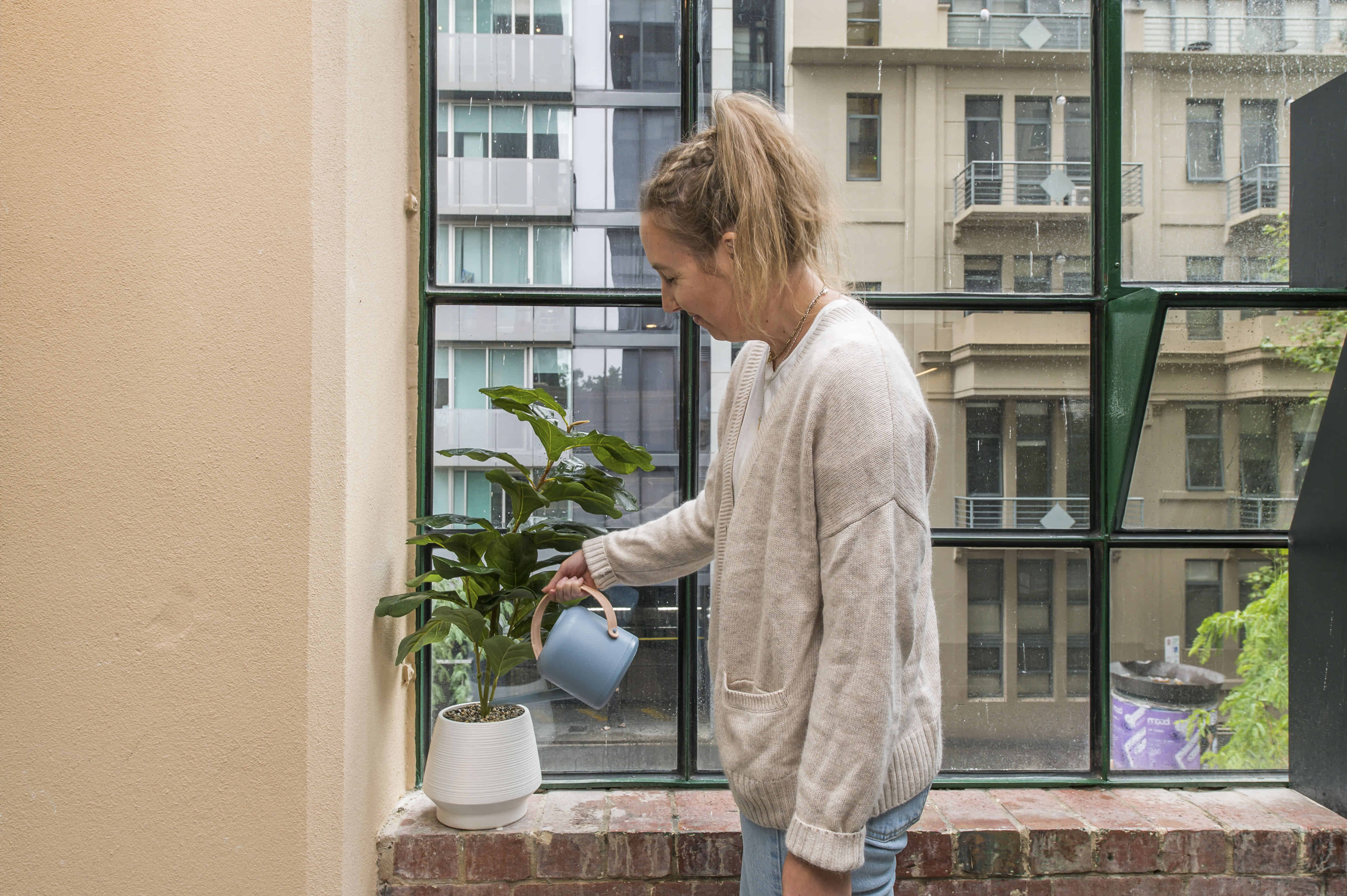 Amenities?w=400&h=260&fit=crop&q=40&auto=format&trim=auto