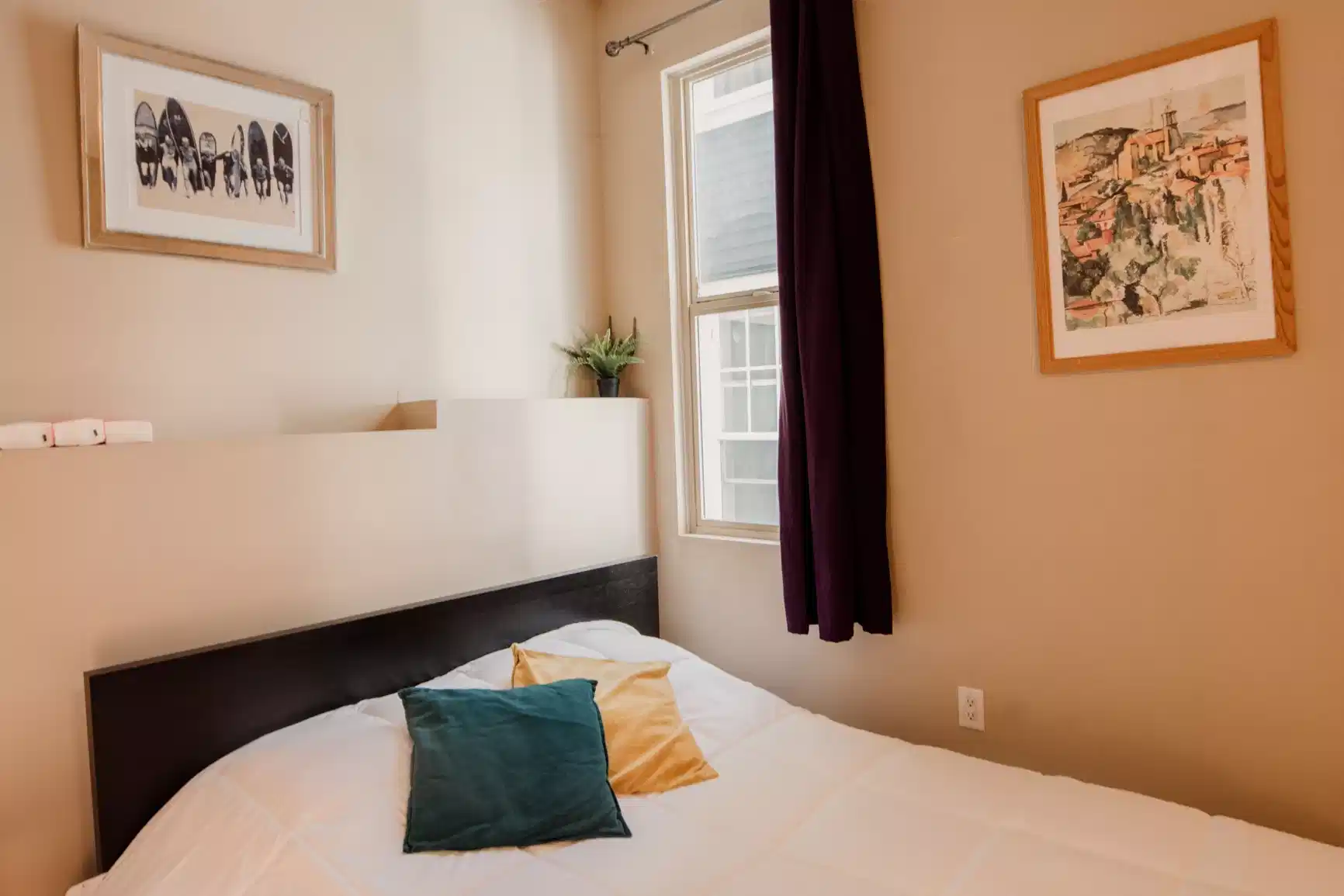 Kitchen?w=400&h=260&fit=crop&q=40&auto=format&trim=auto