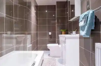 Amenities?w=400&h=260&fit=crop&q=40&auto=format&trim=auto