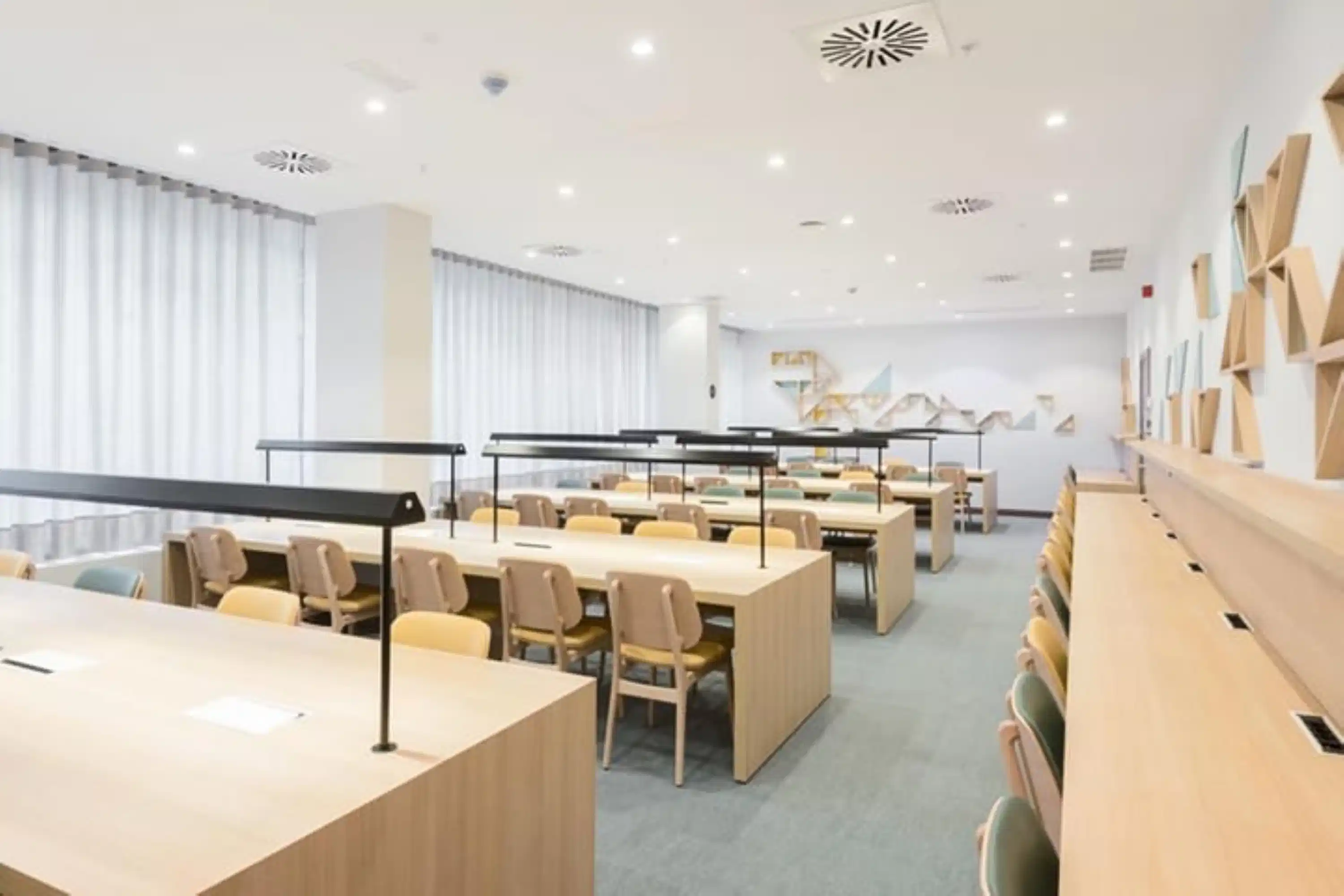 Plaza De Espana, Madrid - Madrid, Spain - Common Area