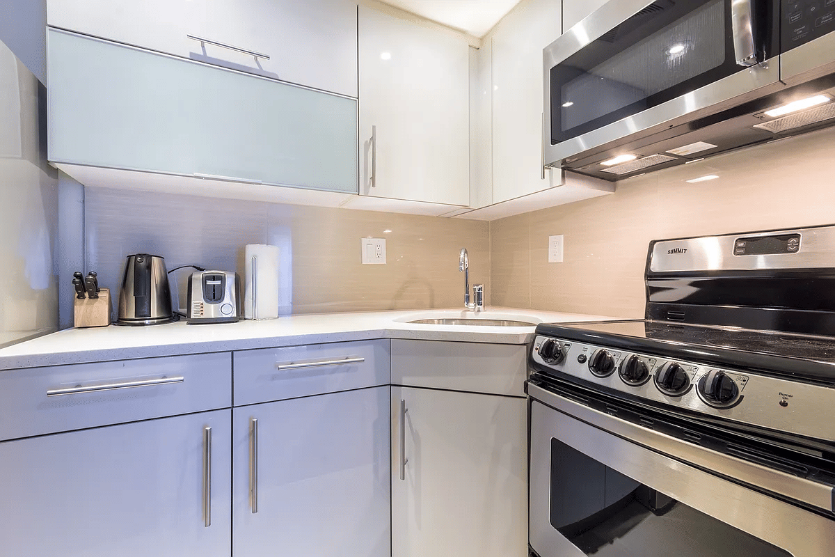 81 Sullivan Street, New York - New York City, New York, United States - Kitchen