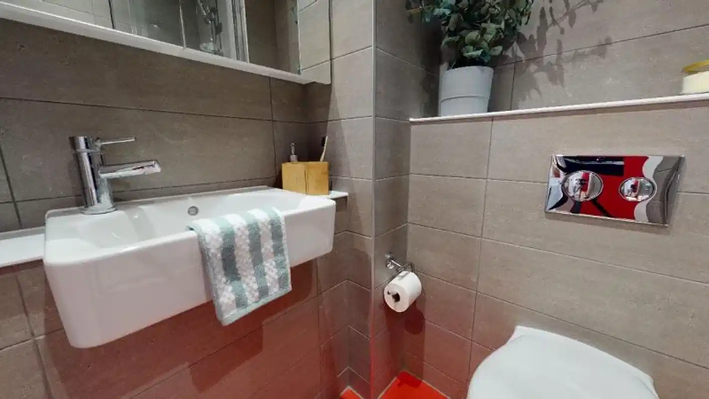 Amenities?w=400&h=260&fit=crop&q=40&auto=format&trim=auto