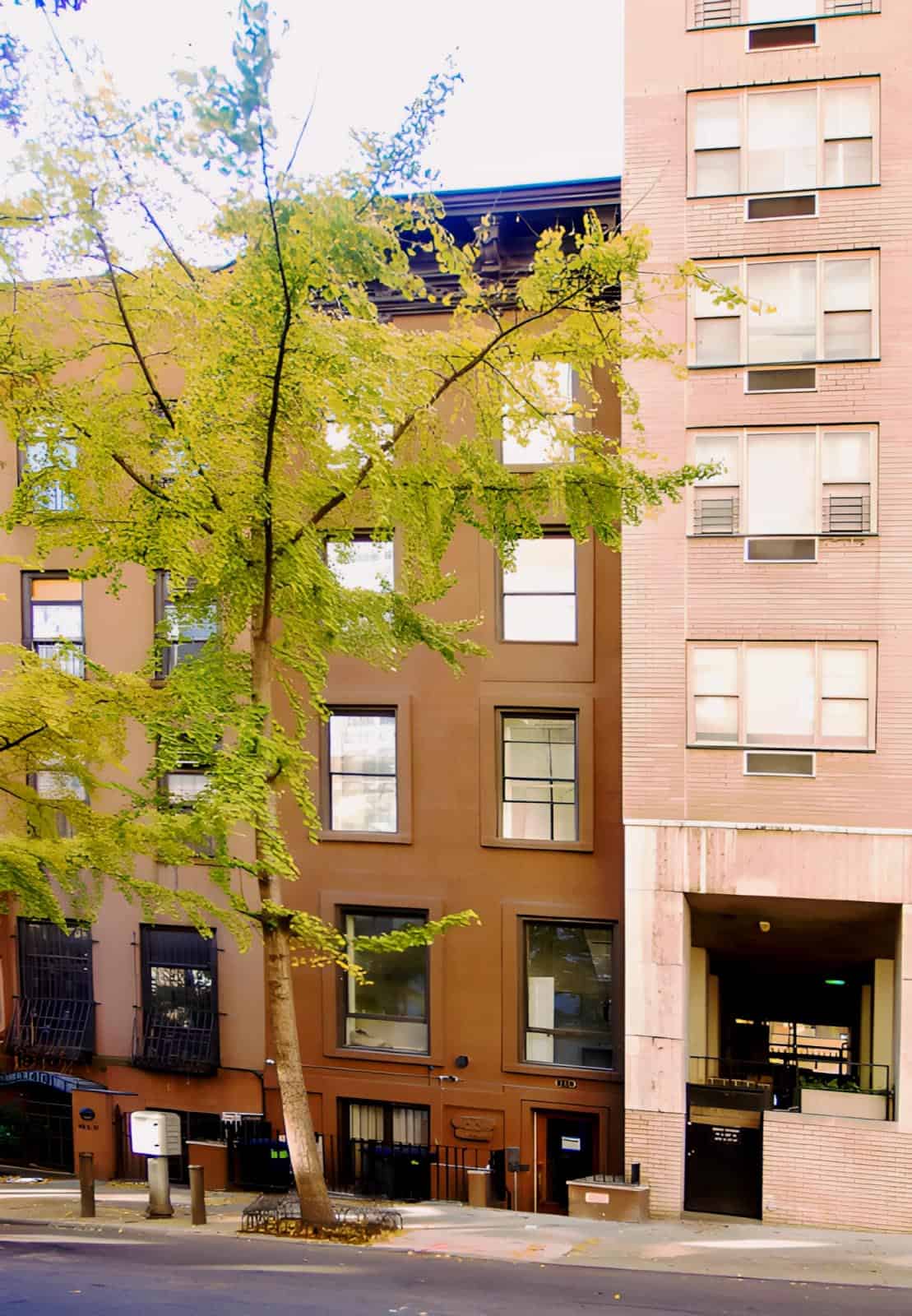138 East 37th Street, New York 2