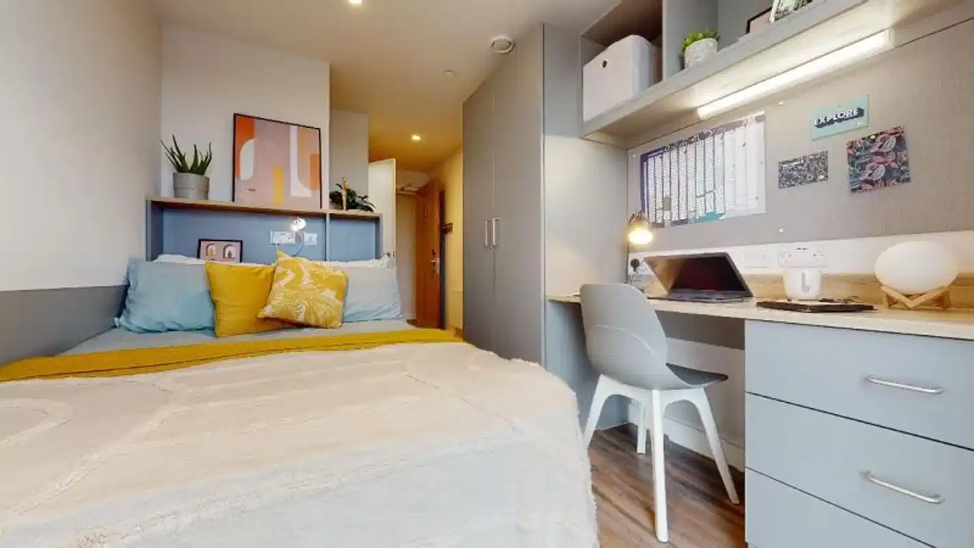 Bronze En Suite Plus