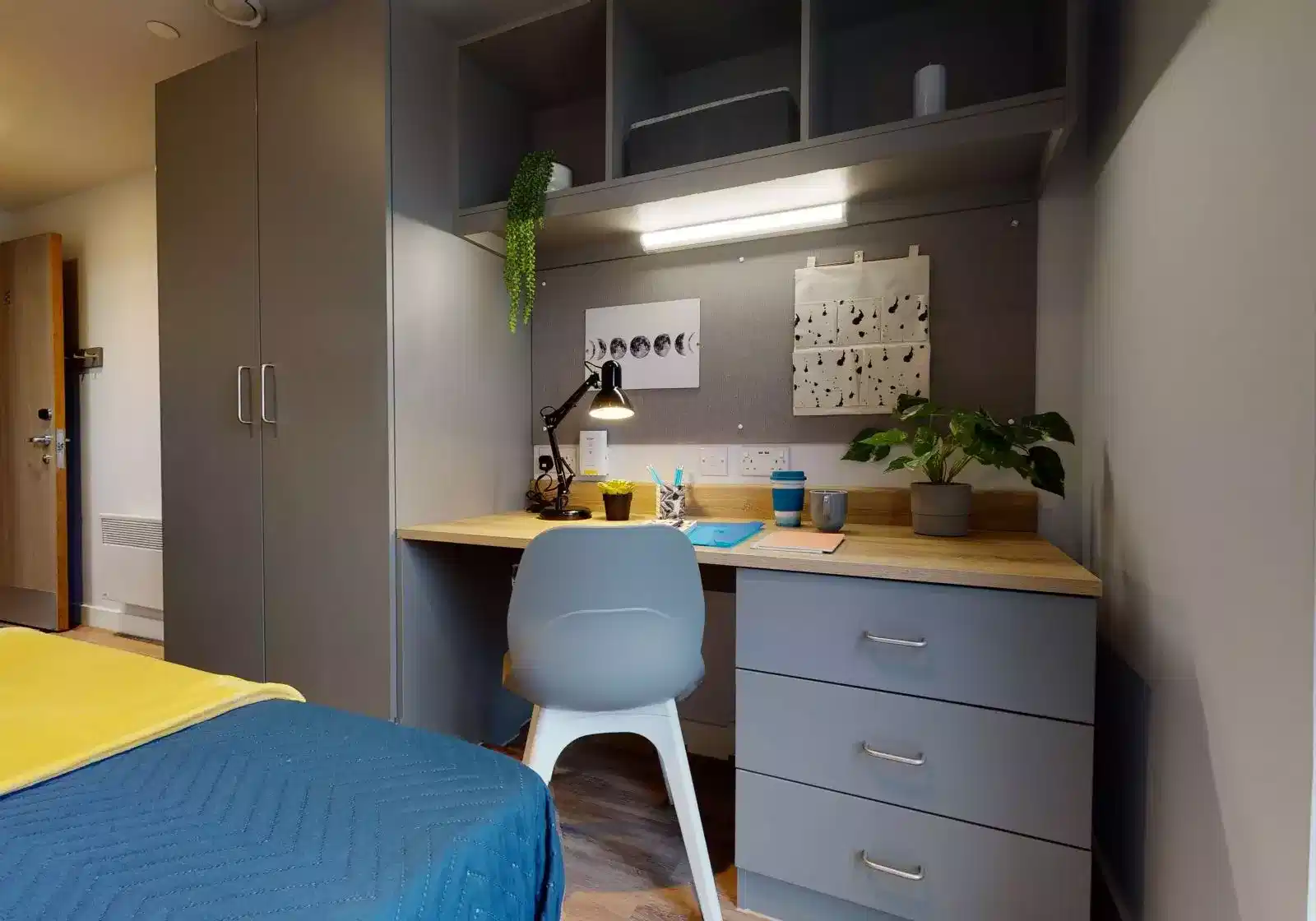 Kitchen?w=400&h=260&fit=crop&q=40&auto=format&trim=auto