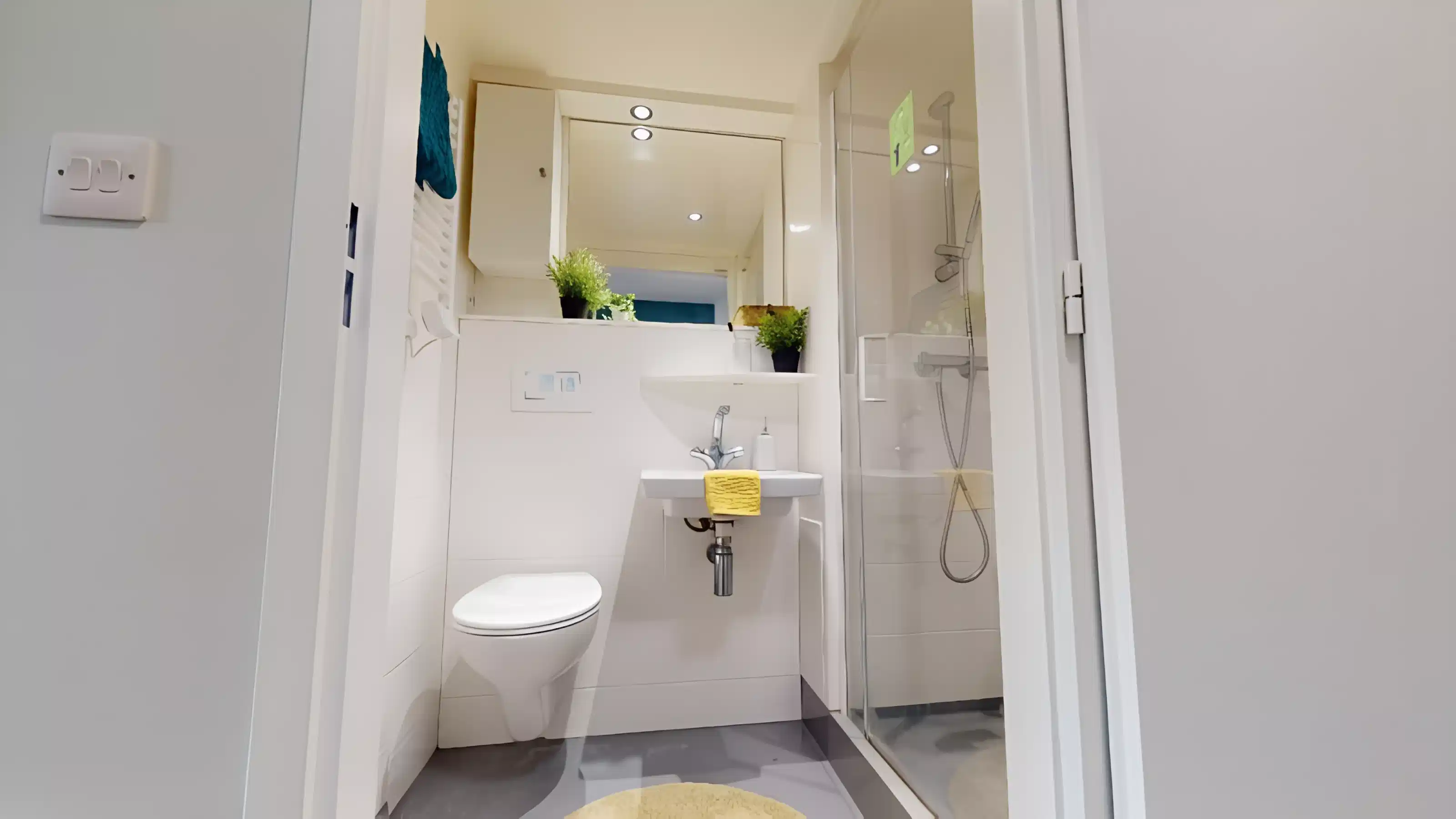 Kitchen?w=400&h=260&fit=crop&q=40&auto=format&trim=auto