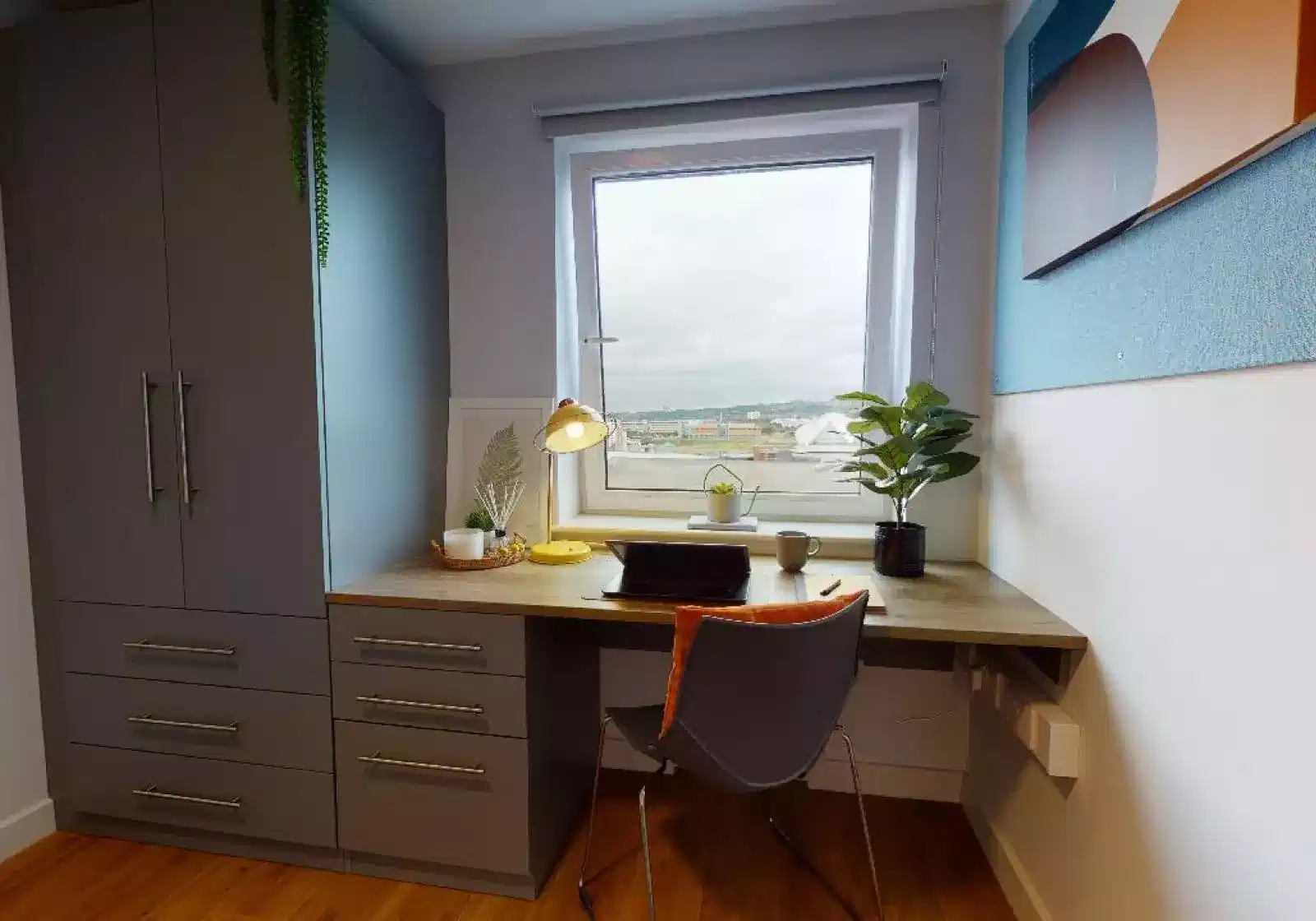 Common Area?w=400&h=260&fit=crop&q=40&auto=format&trim=auto