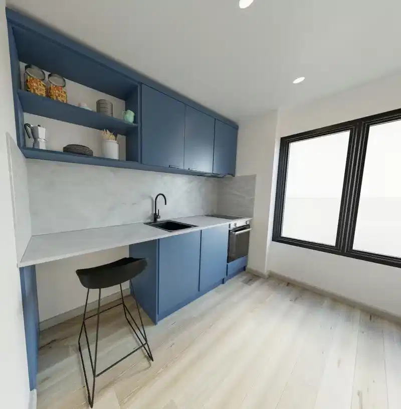 Exterior?w=400&h=260&fit=crop&q=40&auto=format&trim=auto