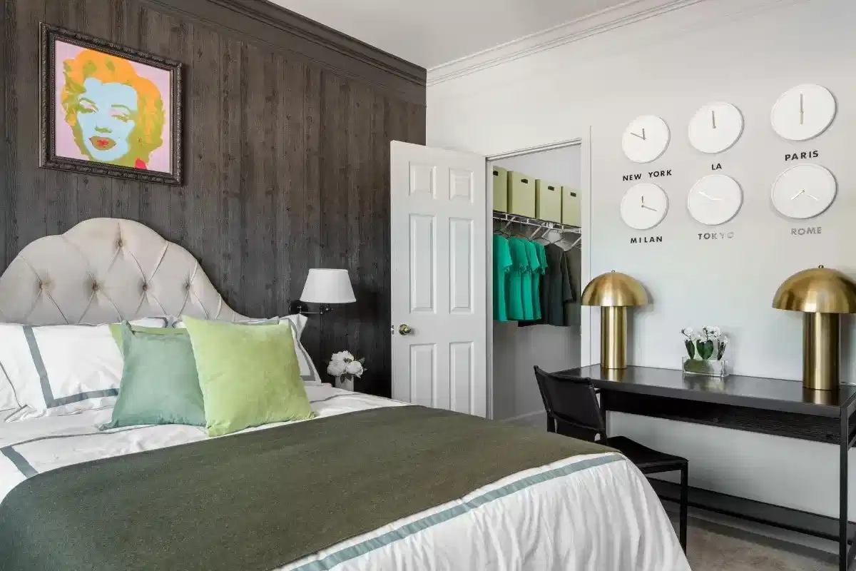 Amenities?w=400&h=260&fit=crop&q=40&auto=format&trim=auto