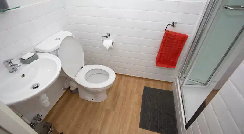 Common Area?w=400&h=260&fit=crop&q=40&auto=format&trim=auto