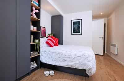 Amenities?w=400&h=260&fit=crop&q=40&auto=format&trim=auto