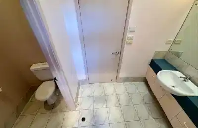 Room in a 5 Bedroom Apartment, 29 Brookvale Rd, Windsor Gardens, Australia SA 5087 - Adelaide, South Australia, Australia - Room 1 - Bathroom