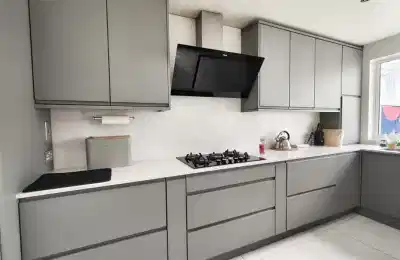 Room in a 7 Bedroom Apartment, 41 Ballinteer Crescent, Ballinteer, Dublin (D16 E657) - Dublin, Ireland - Kitchen