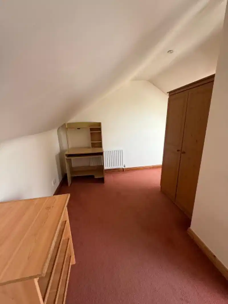 Room in a 5 Bedroom Apartment, 39 Glenview Dr, Galway, Co. Galway (H91 XRD9) 2
