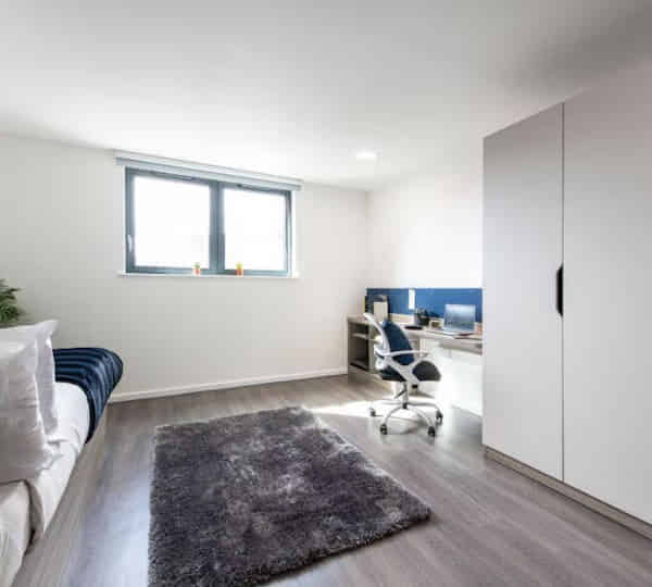 Amenities?w=400&h=260&fit=crop&q=40&auto=format&trim=auto