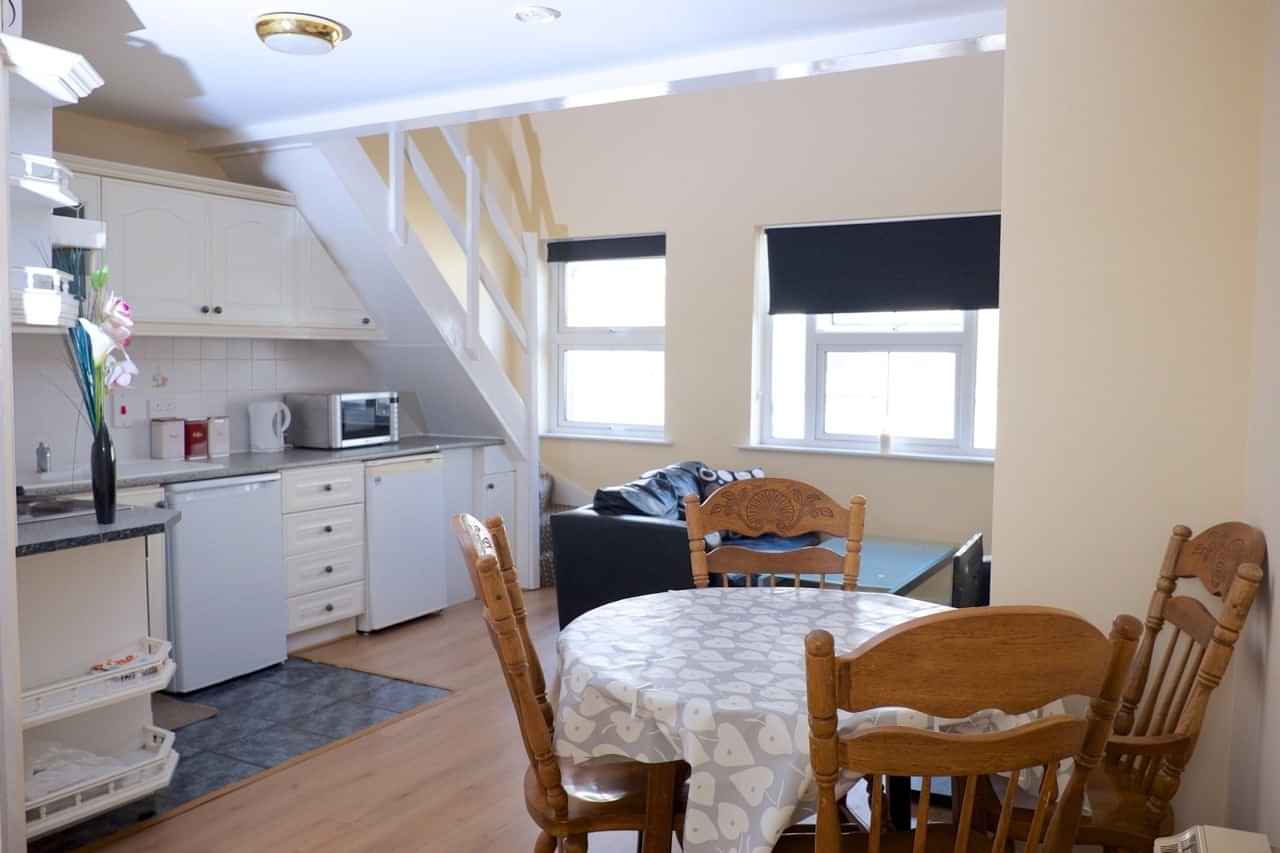 St Patrick’s Avenue A Eyre Square, Galway  - Galway, Ireland - Kitchen