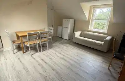 Room in a 14 Bedroom Apartment, 3 Clonskeagh Road, Rathmines, Dublin (D06 W0X9) - Dublin, Ireland - 3 Bedroom 2 Bathroom Apartment - Amenities