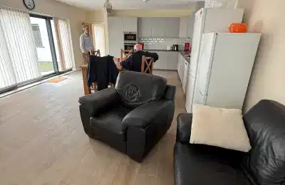 Room in a 8 Bedroom Apartment, Old Bray Road, Cabinteely, Dublin (18, D18WRX6) - Dublin, Ireland - image_3