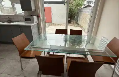Room in a 9 Bedroom Apartment, 103 Palmerstown Woods, Clondalkin, Dublin (D22 V527) - Dublin, Ireland - 9 Bedroom 6 Bathroom Apartment - Amenities