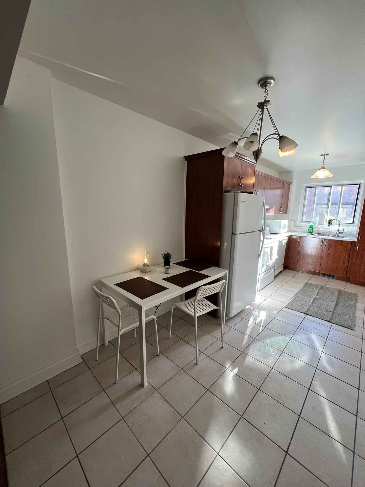 Amenities?w=400&h=260&fit=crop&q=40&auto=format&trim=auto